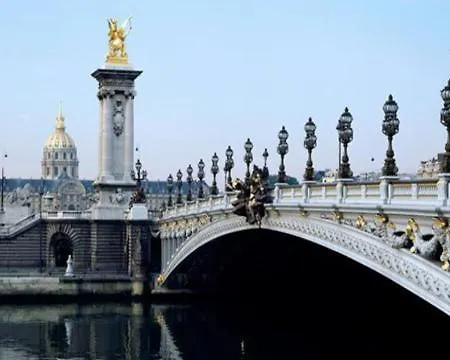And Cosy 1 Bedroom Apartment Paris