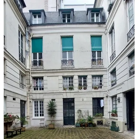 Apartment And Cosy 1 Bedroom *
